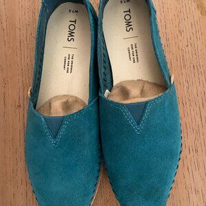 100% AUTHENTIC TOMS CLASSIC ALPARGATA WOMEN SUEDE SHOES, BRAND NEW Size 7.5 TEAL